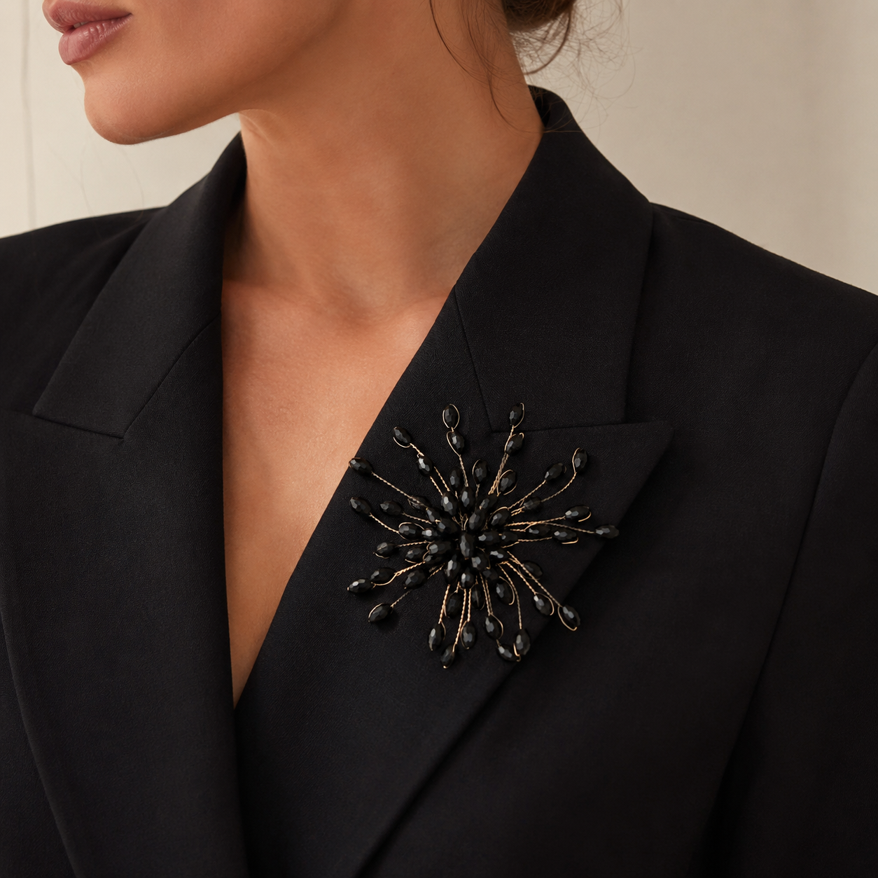 Brooch Black Crystal